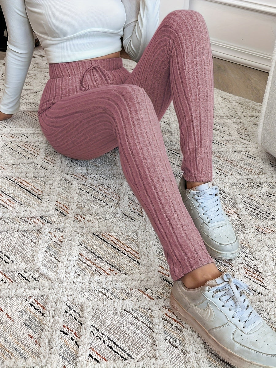 Ribbstickade leggings med hög midja och dragsko för dam
