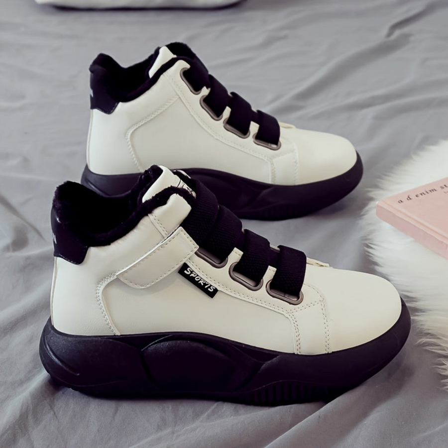 Höga sneakers med varmt foder och kardborreband, vit/svart
