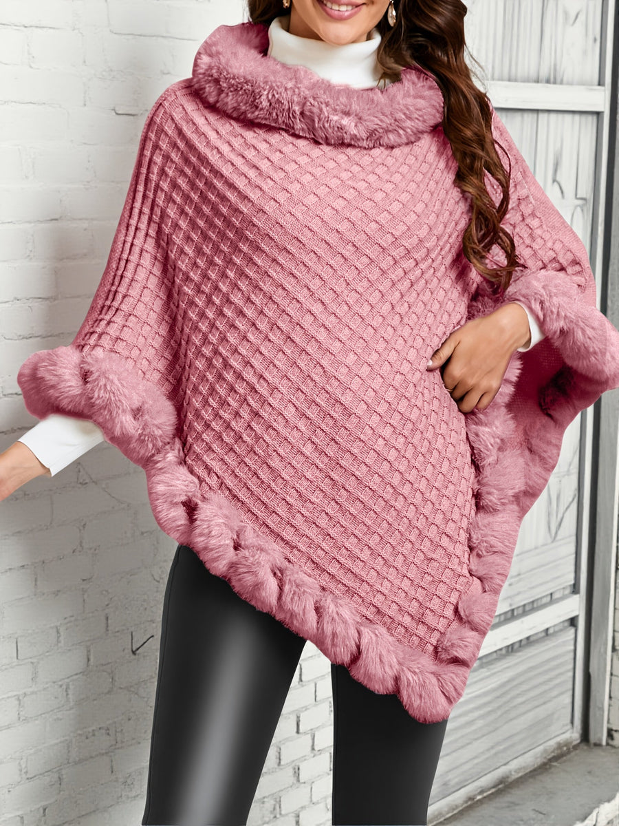 Damponcho med fuskpälsdetaljer och stickat mönster i one-size, tillgänglig i flera färger