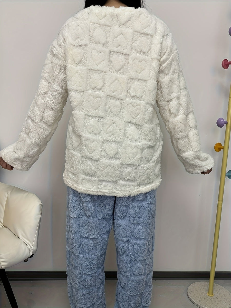 Mysig pyjamas med hjärtmönster och bröstficka i mjukt material