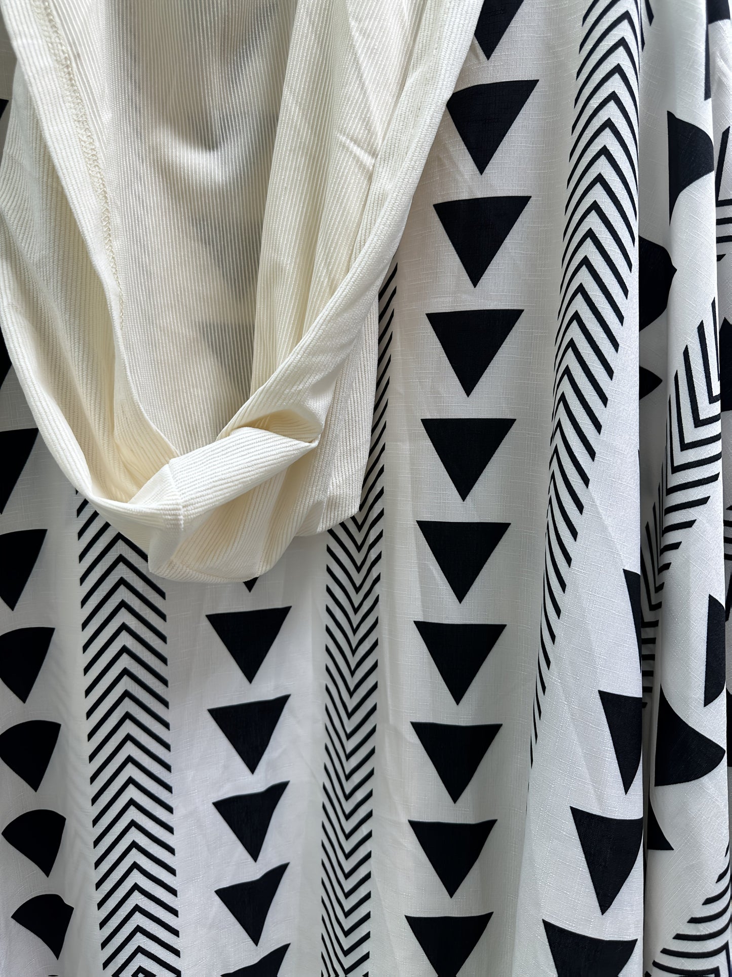 Herr Poncho Strand Kaftan med Geometriskt Mönster och Huvud – Bohemisk Festivalstil