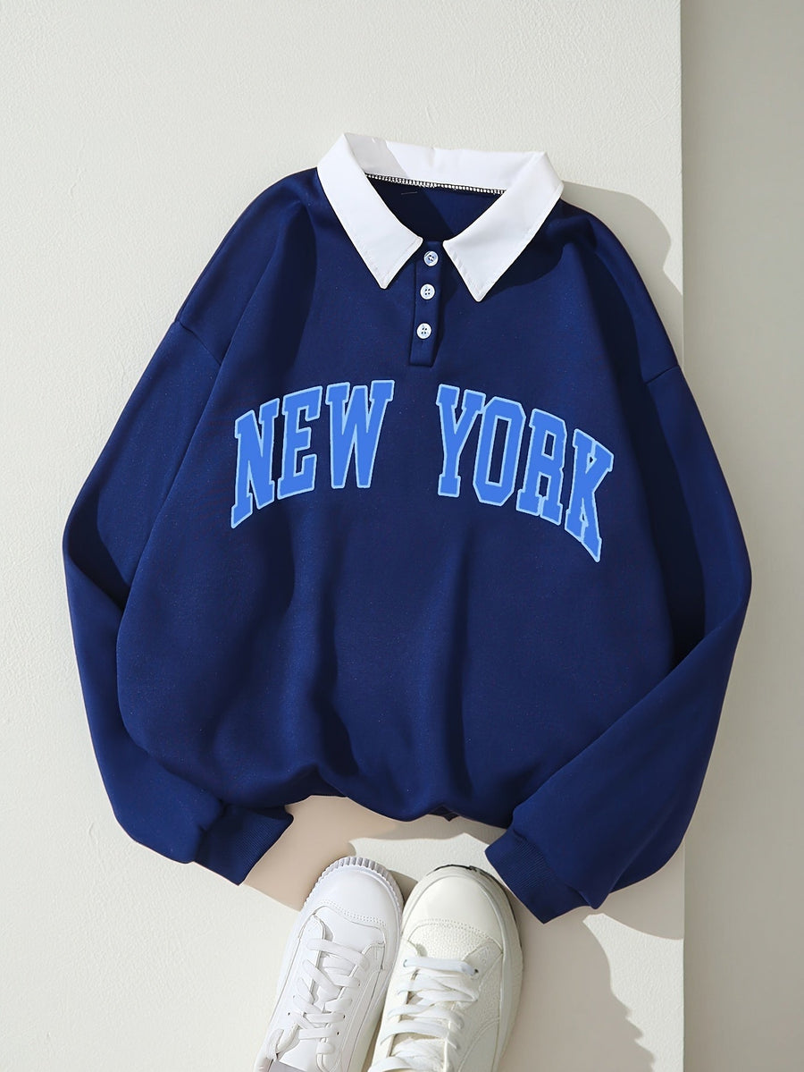 Marinblå college sweatshirt med krage och New York-text
