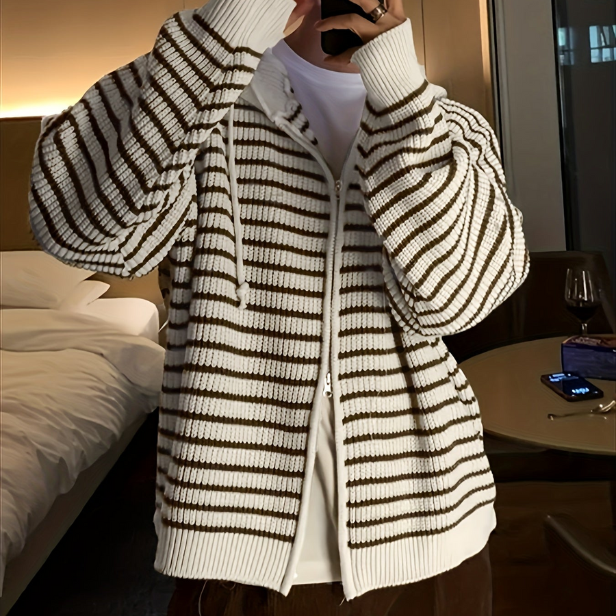 Hoodie med dragkedja, stickad tröja i randigt mönster