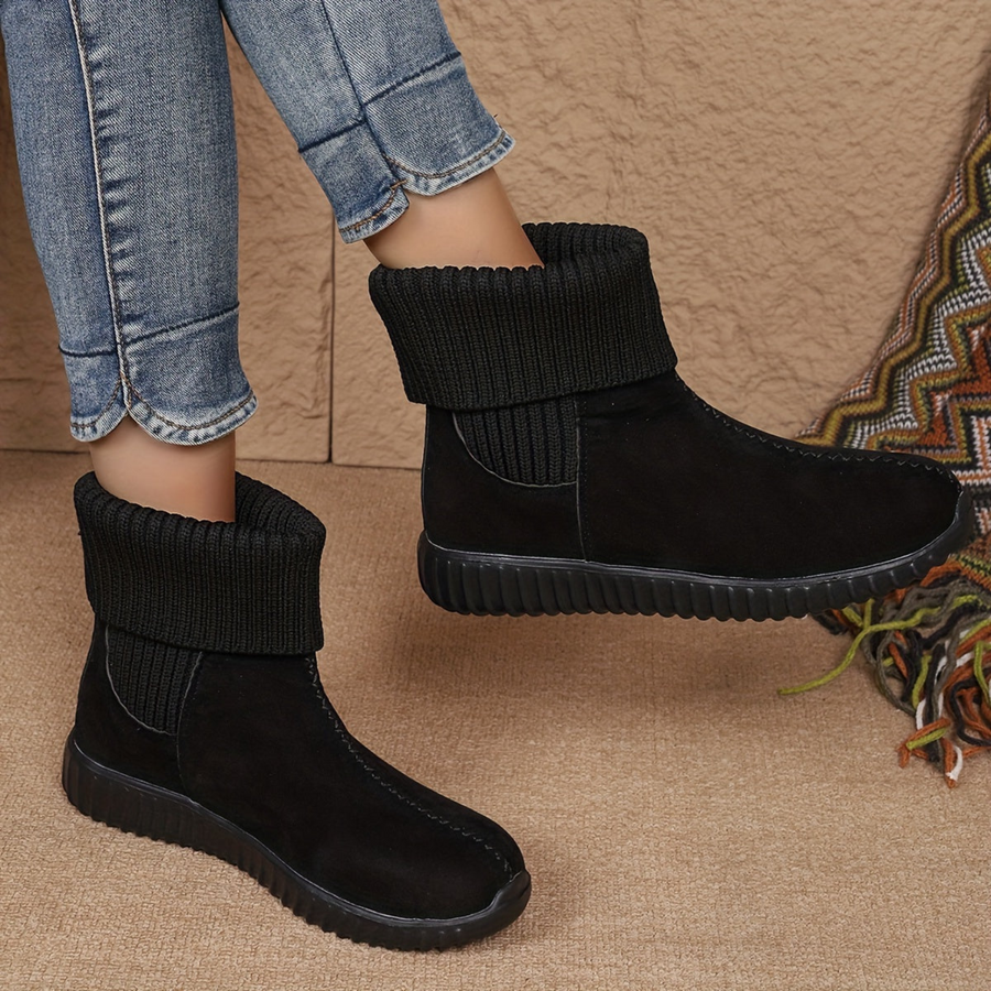 Bruna ankelboots med stickad mudd för dam
