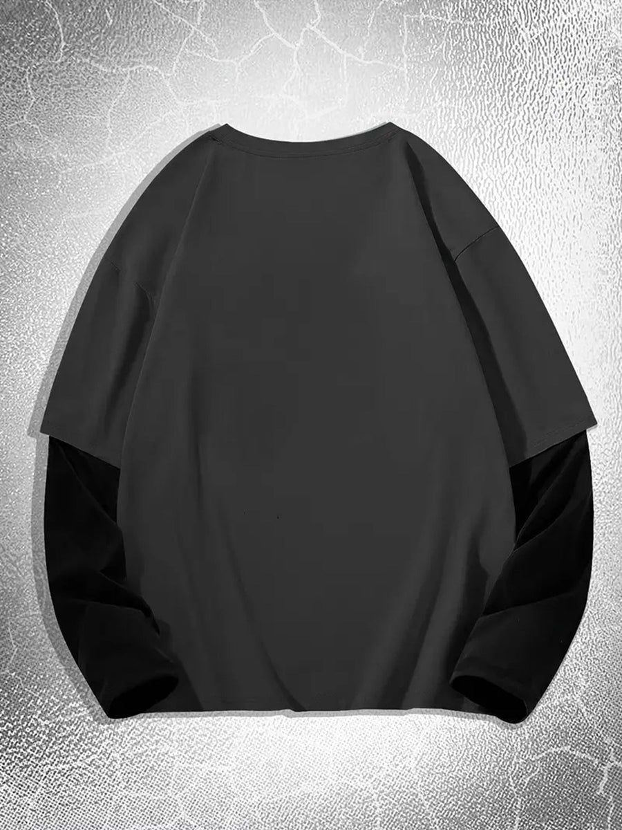 Långärmad t-shirt med lager-på-lager-look och svärd- & drakmotiv