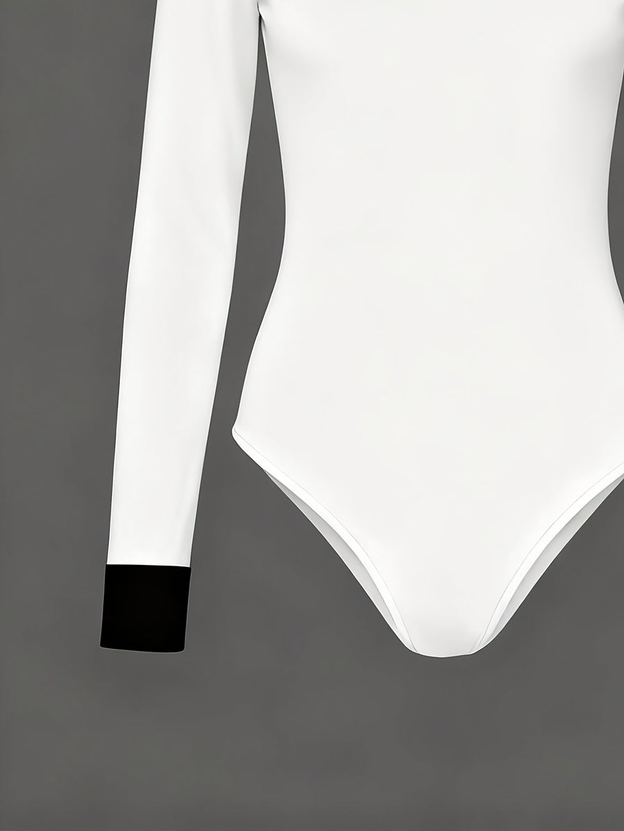 Långärmad bodysuit med kontrastkrage och manschetter för dam