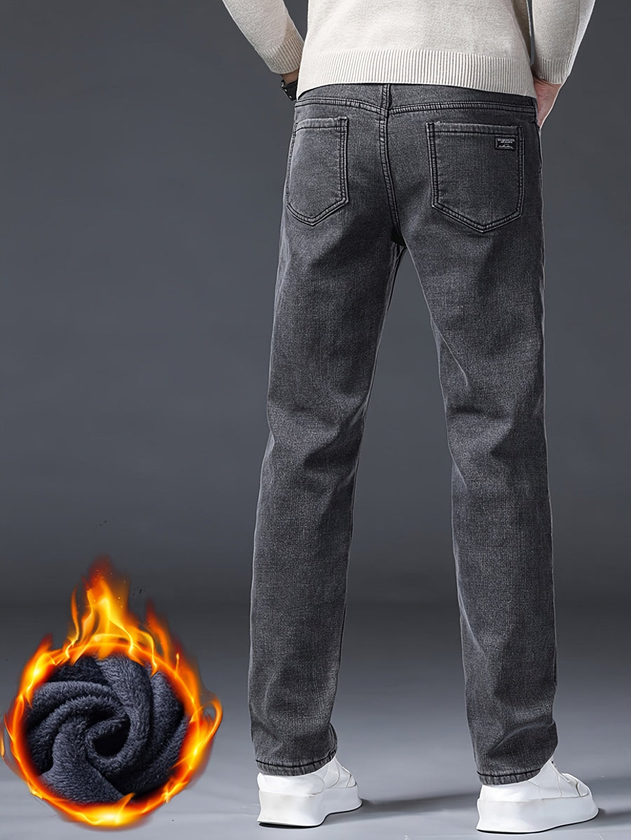 Herrjeans i grå denim med fickor och bälteshällor, klassisk passform