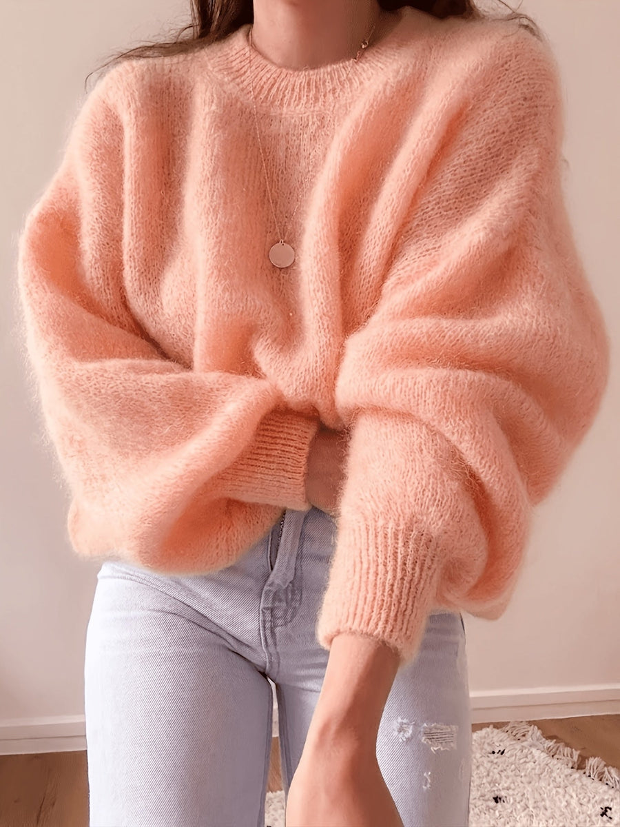 Lösstickad tröja med rund hals och lång ärm - Fluffig design med ribbstickade muddar