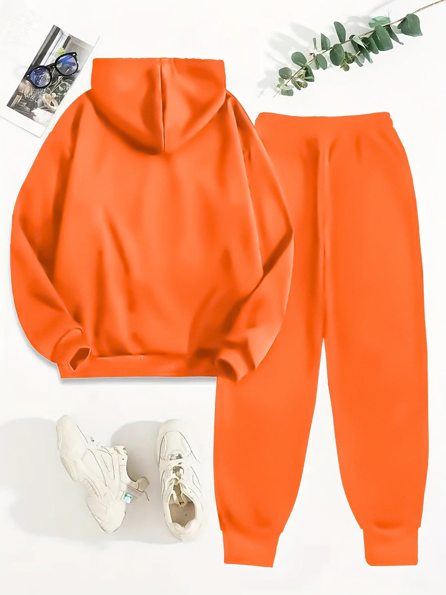 Hoodie och Mjukisbyxor Set med Texttryck – Unisex Träningsset med Huvtröja och Byxor