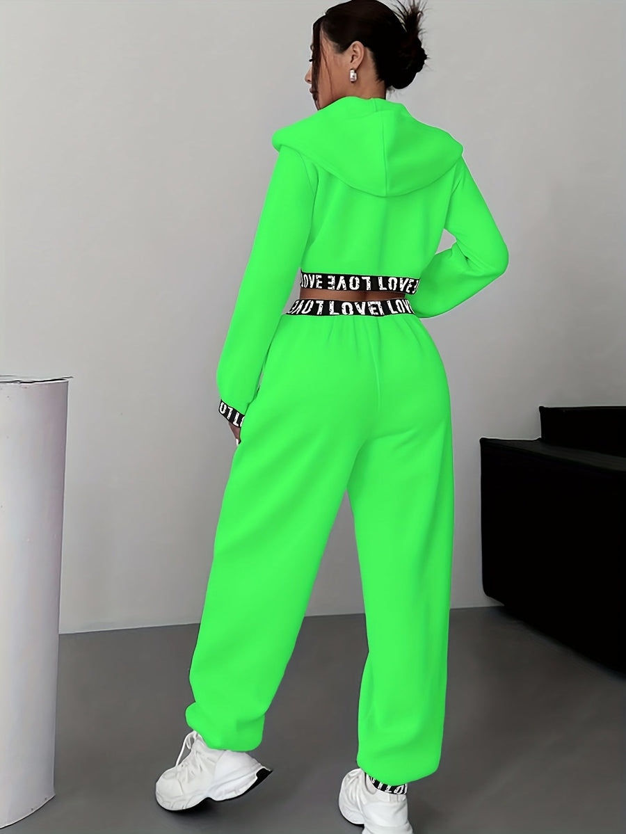Dam Träningsset Crop Hoodie och Joggingbyxor med Hög Midja, Bokstavsmönster