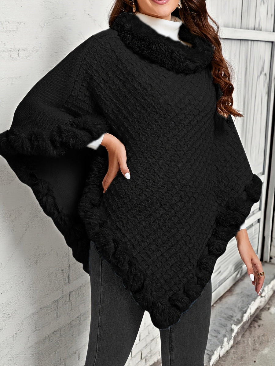 Damponcho med fuskpälsdetaljer och stickat mönster i one-size, tillgänglig i flera färger