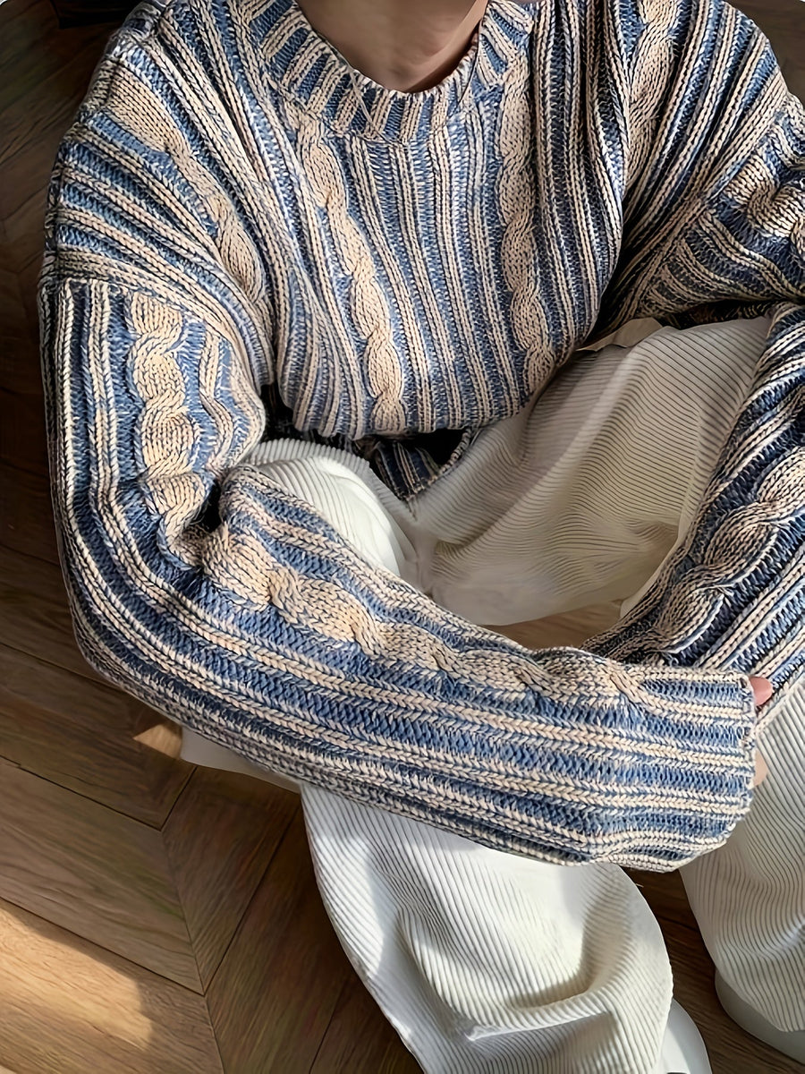 Tröja med kabelstickning och randigt mönster, blått och beige