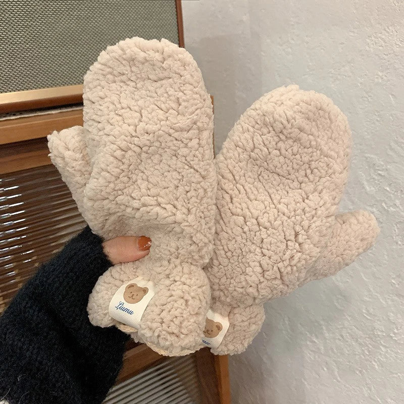 Mjuka teddyvantar med björndetalj