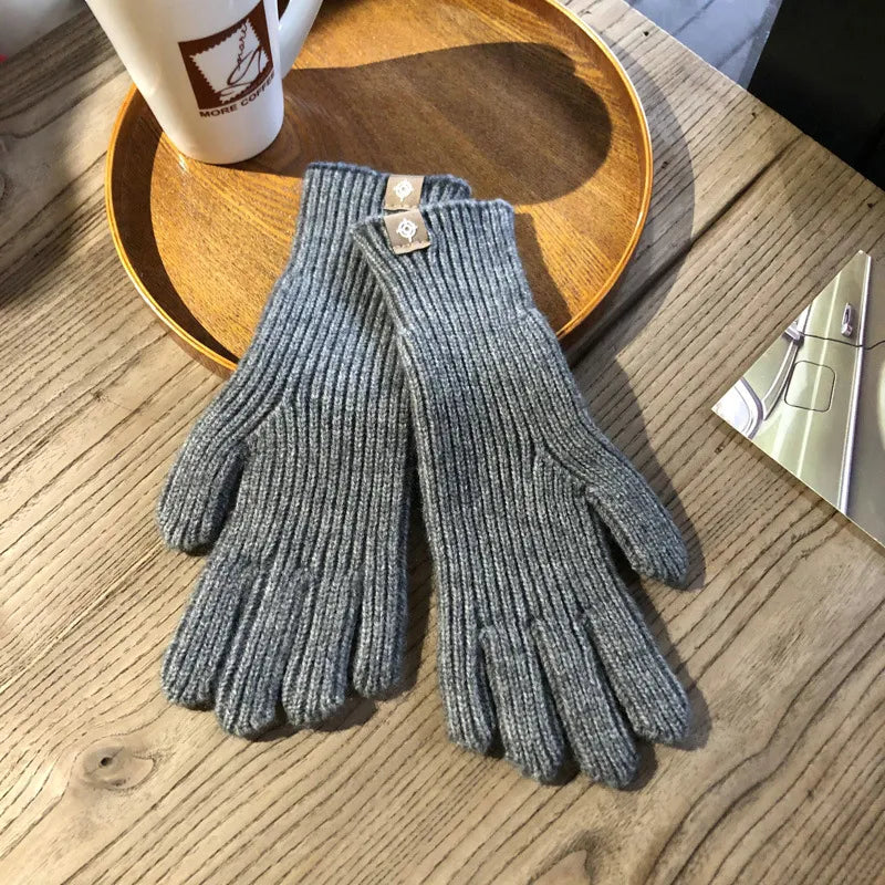 Stickade handskar i mjukt material med ribbad mudd, flera färger