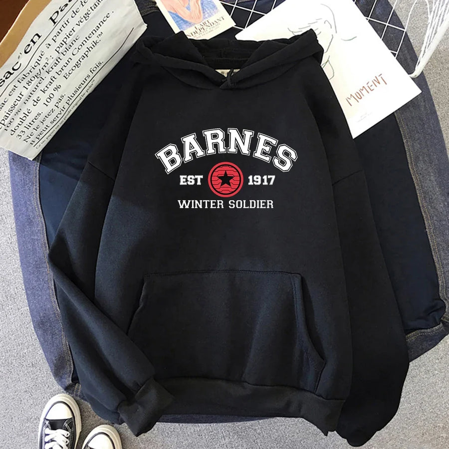 Unisex Hoodie med "Barnes Winter Soldier" tryck och magficka