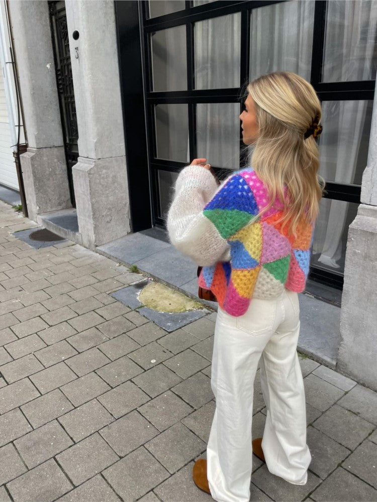 Mönstrad stickad tröja med ballongärmar
