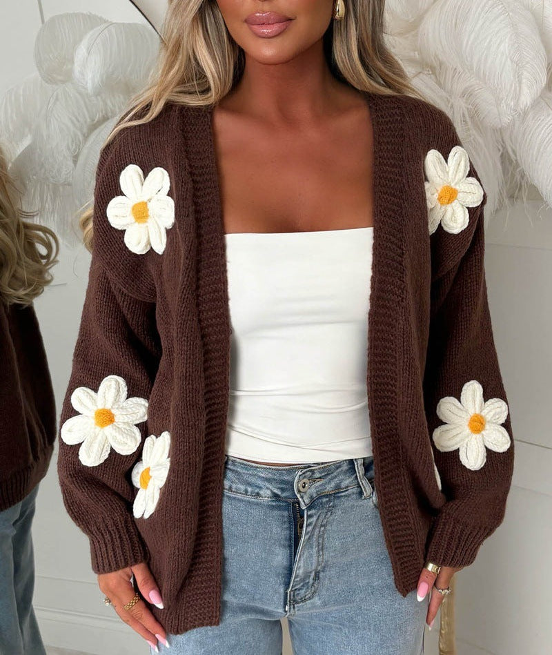 Damkofta med stickade blomdetaljer, öppen front, enfärgad design