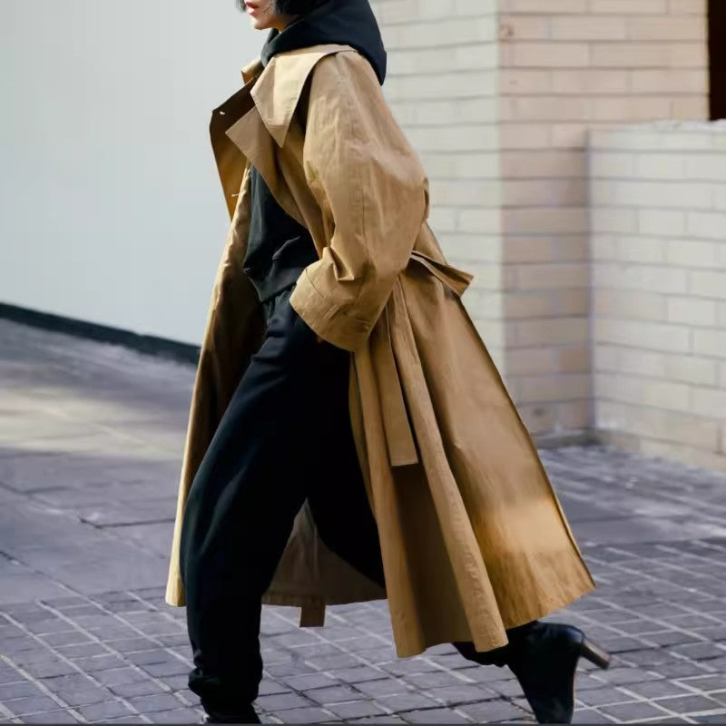 Kvinnors Trenchcoat i Khaki med Bälte och Stor Krage