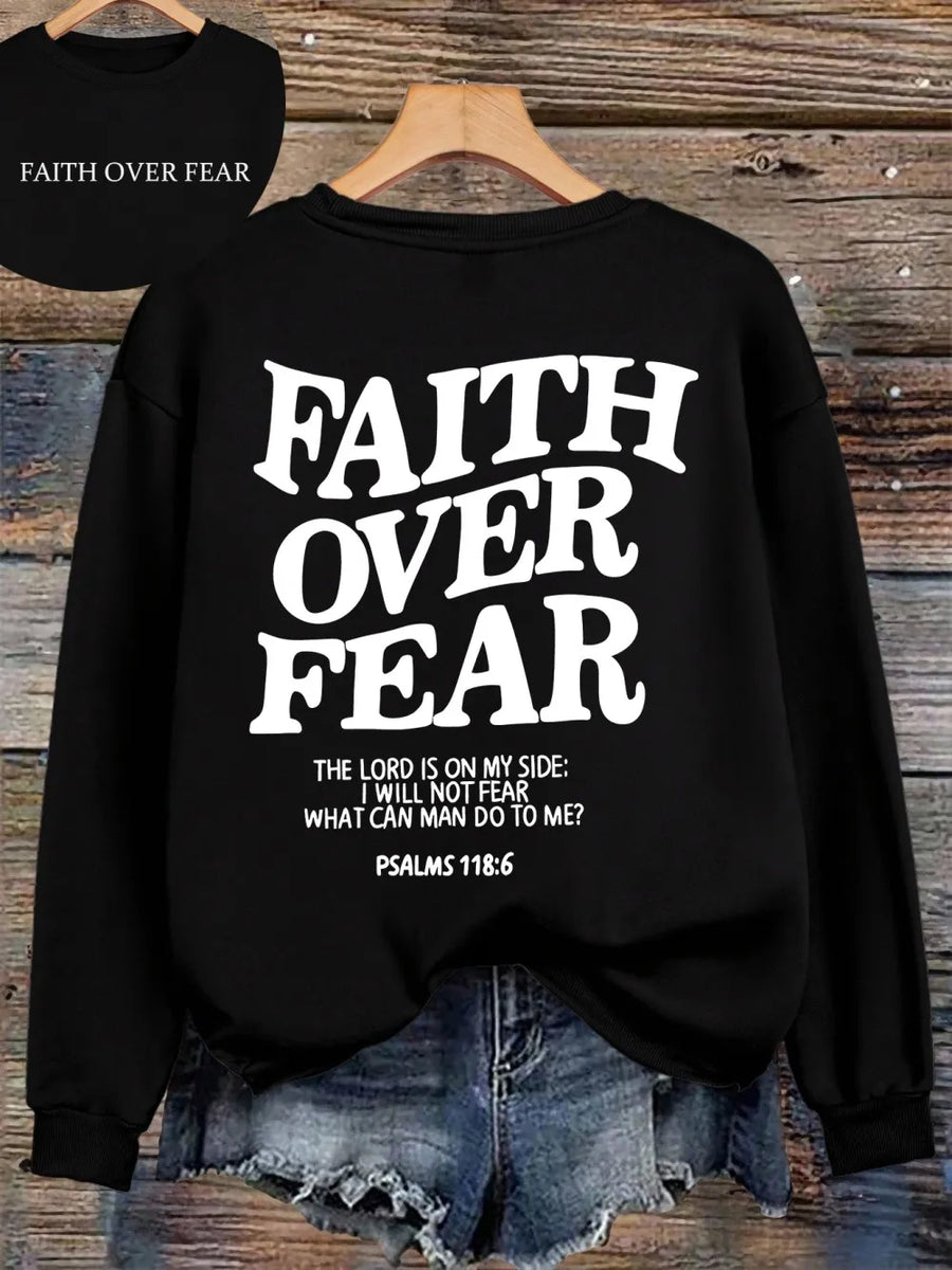 Hoodie med "Faith Over Fear" tryck och text, långärmad huvtröja