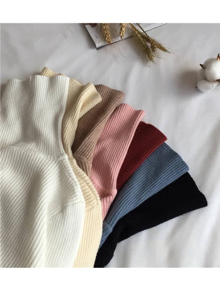 Ribbstickad Polotröja för Dam i Flerfärgad Stretchig Design
