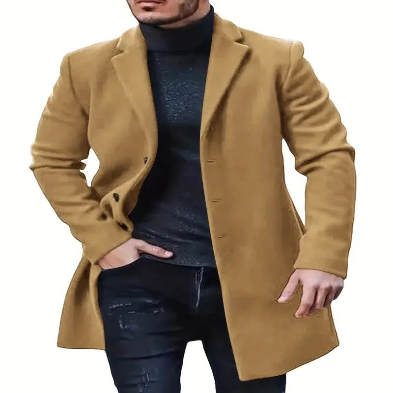 Herrkappa i ullblandning, långärmad med slagkrage och knappar