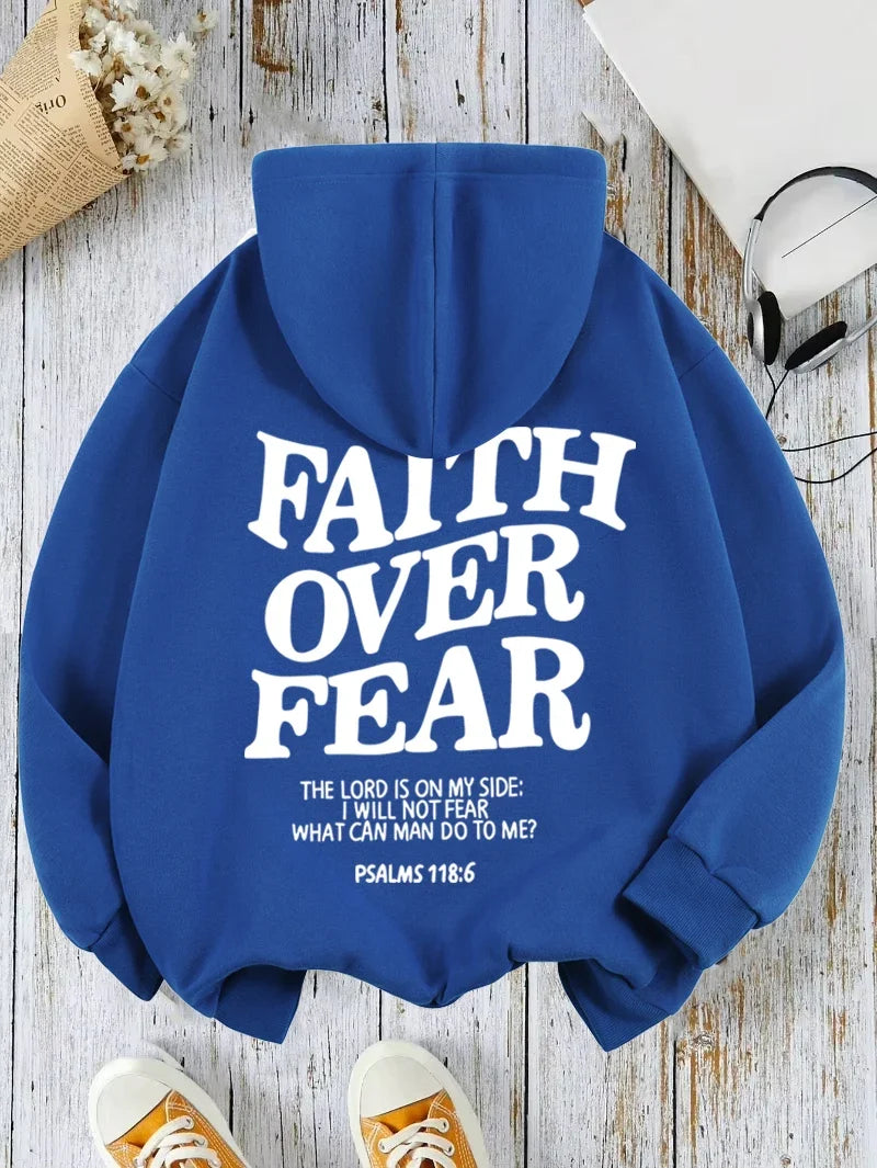 Hoodie med "Faith Over Fear" tryck och text, långärmad huvtröja