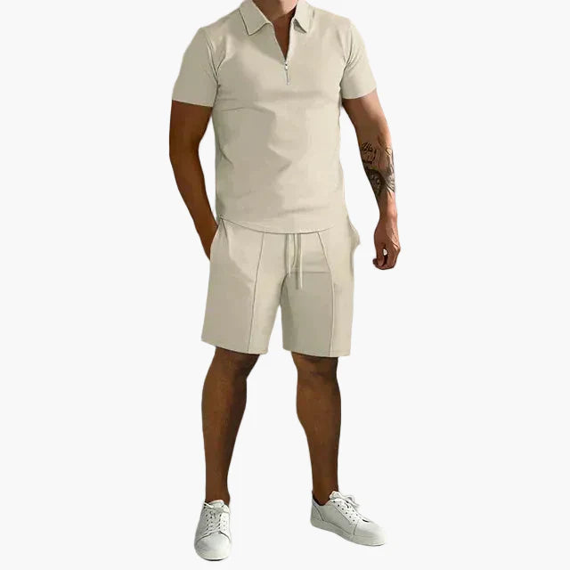 Herrset med pikétröja och shorts – Elegant och avslappnad sommarstil för vardag och fritid