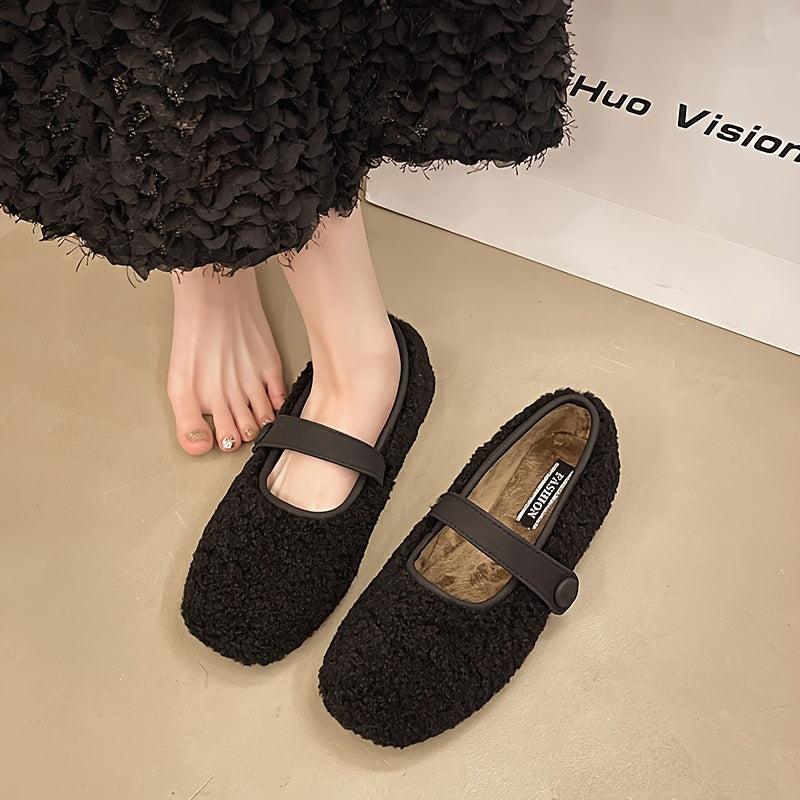 Damballerinaskor fluffigt material med ankelrem