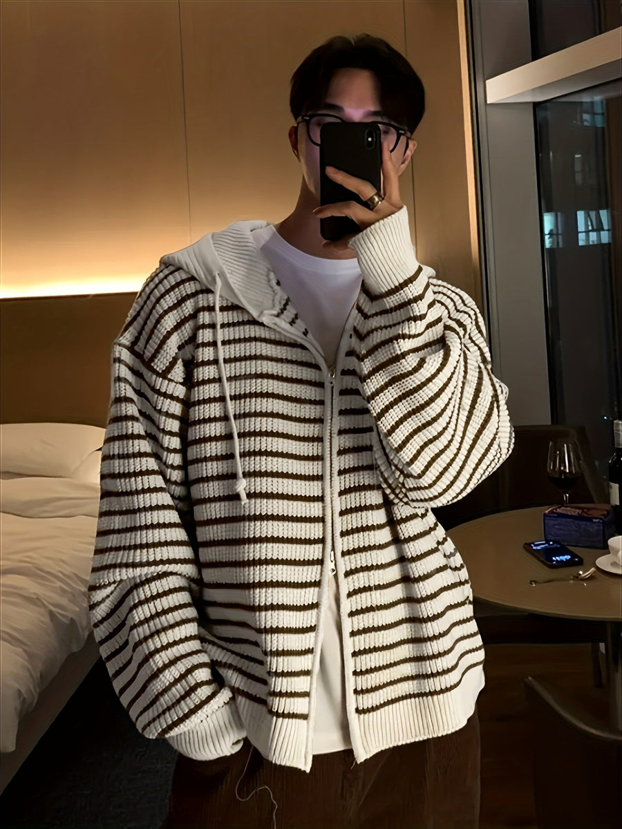 Hoodie med dragkedja, stickad tröja i randigt mönster