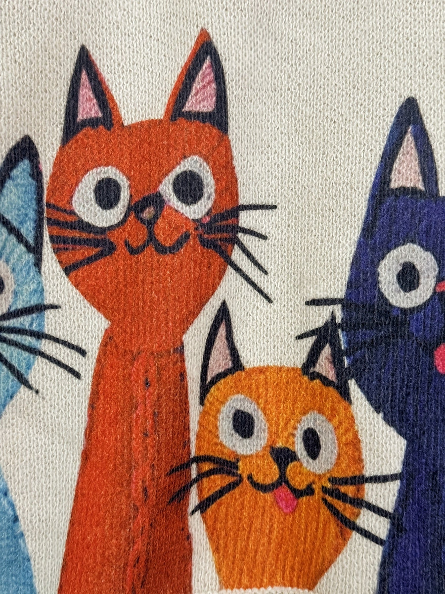 Polotröja med kattmotiv, benvit stickad tröja med rullkrage och färgglada katter