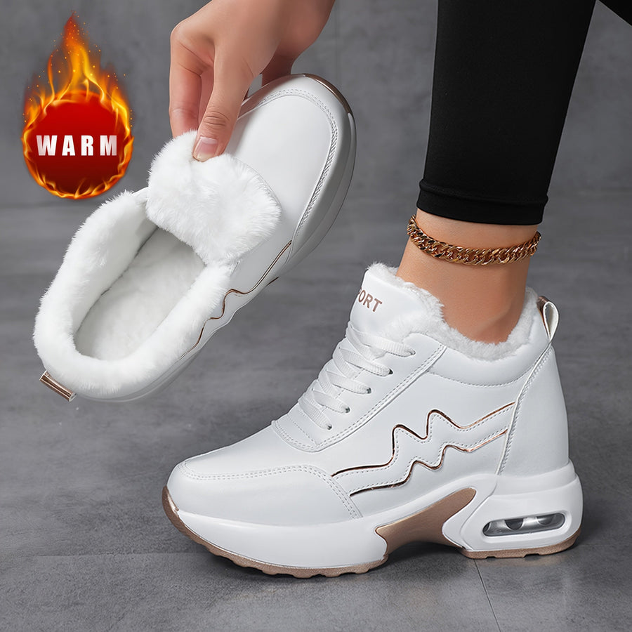 Vita sneakers med varmt foder, tjock sula och snörning