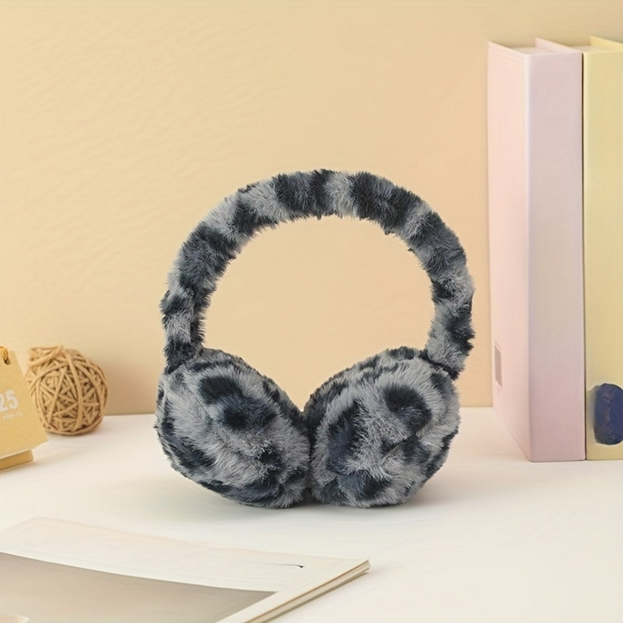 Varmt leopardmönstrat pälsfodrat vinteröronskydd i mjukt material