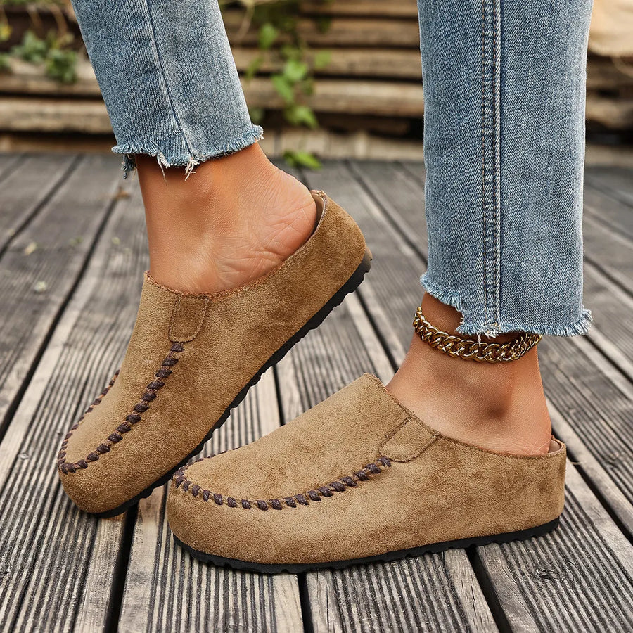 Mockasin Toffel för Dam med Dekorativ Söm, Bekväm Slip-on Modell