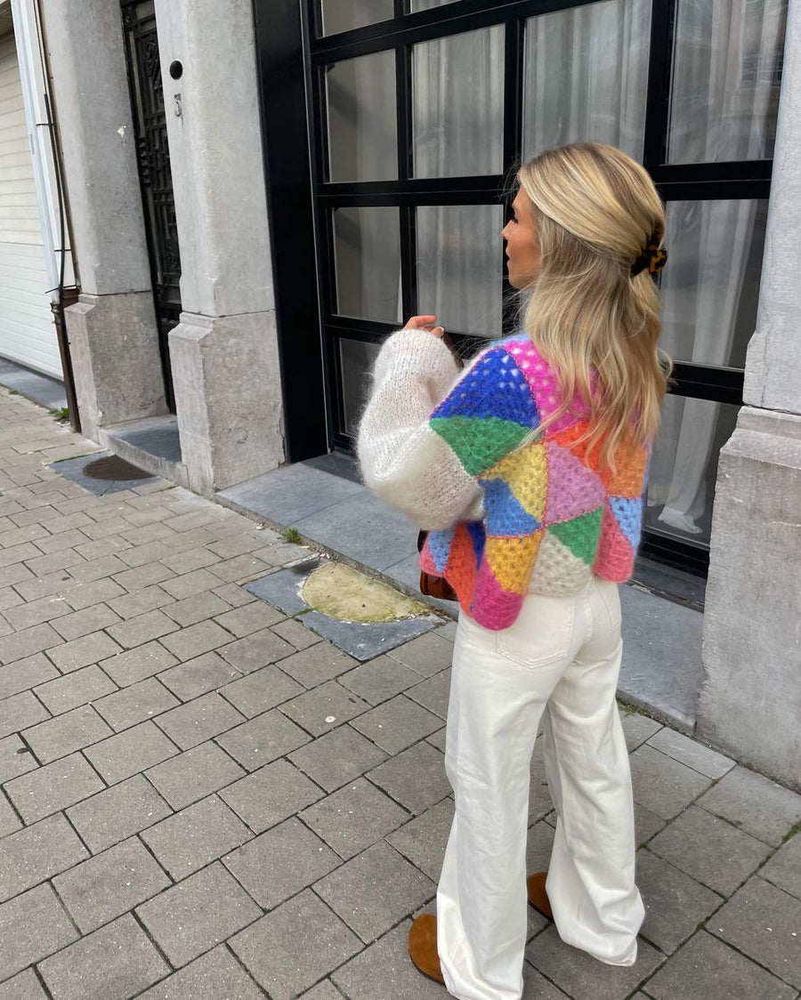 Mönstrad stickad tröja med ballongärmar