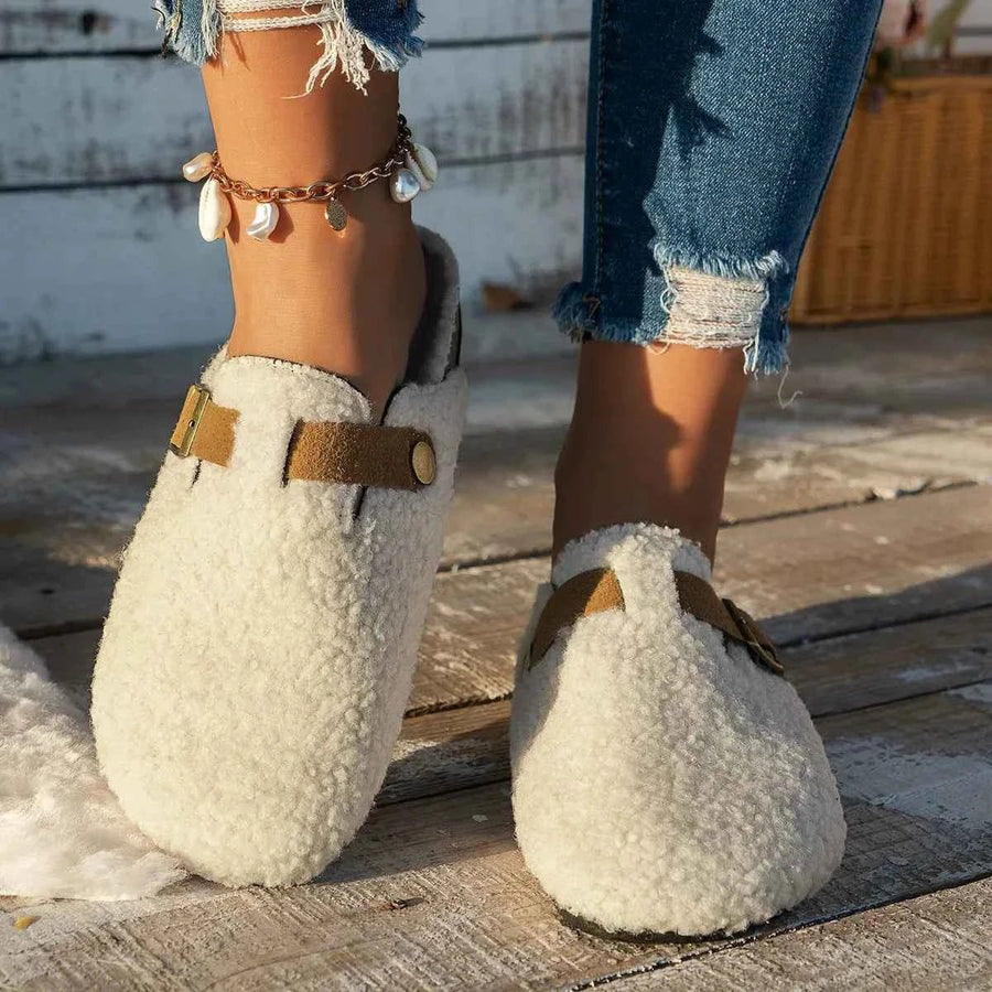 Fuzzy Mules för Dam, Varm Teddytoffla med Justerbart Spänne, Vit