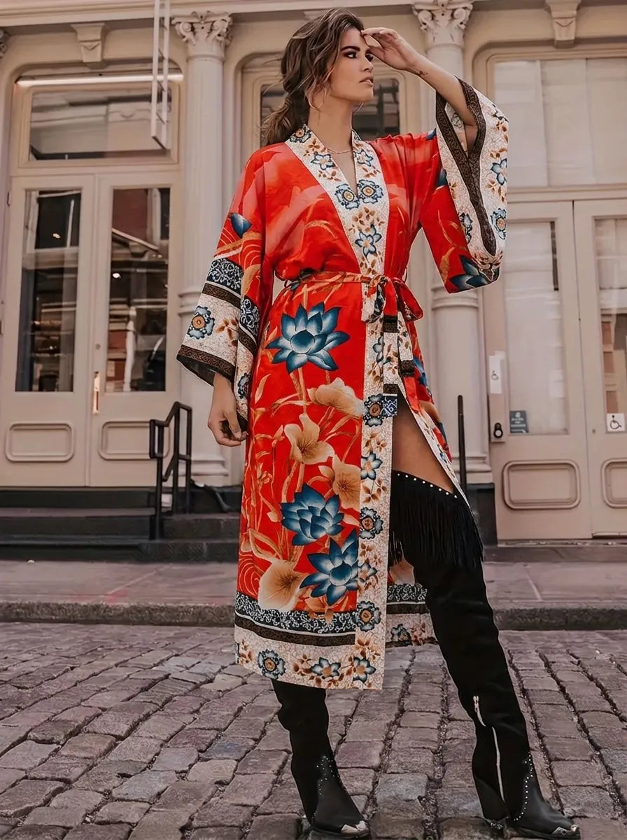 Kimono med blommigt mönster och knytband