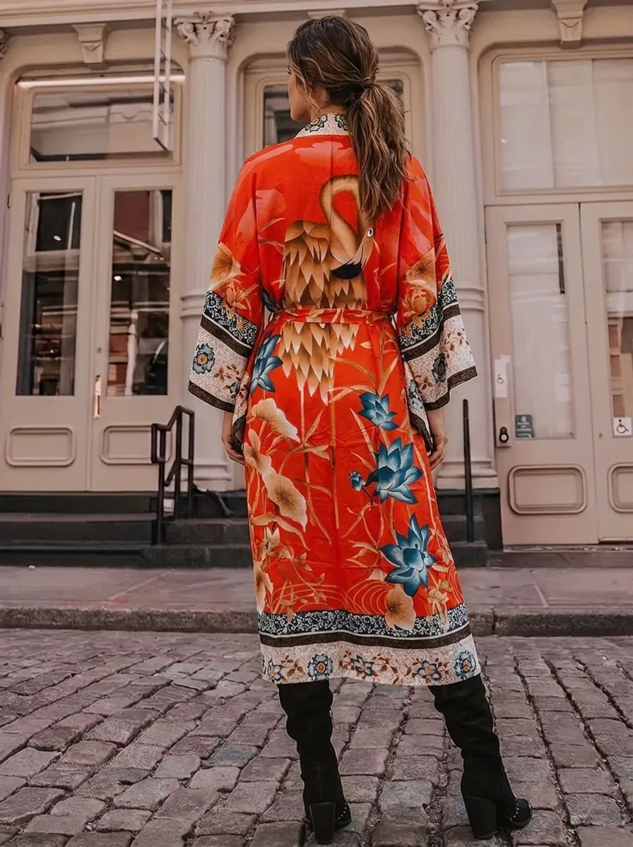 Kimono med blommigt mönster och knytband