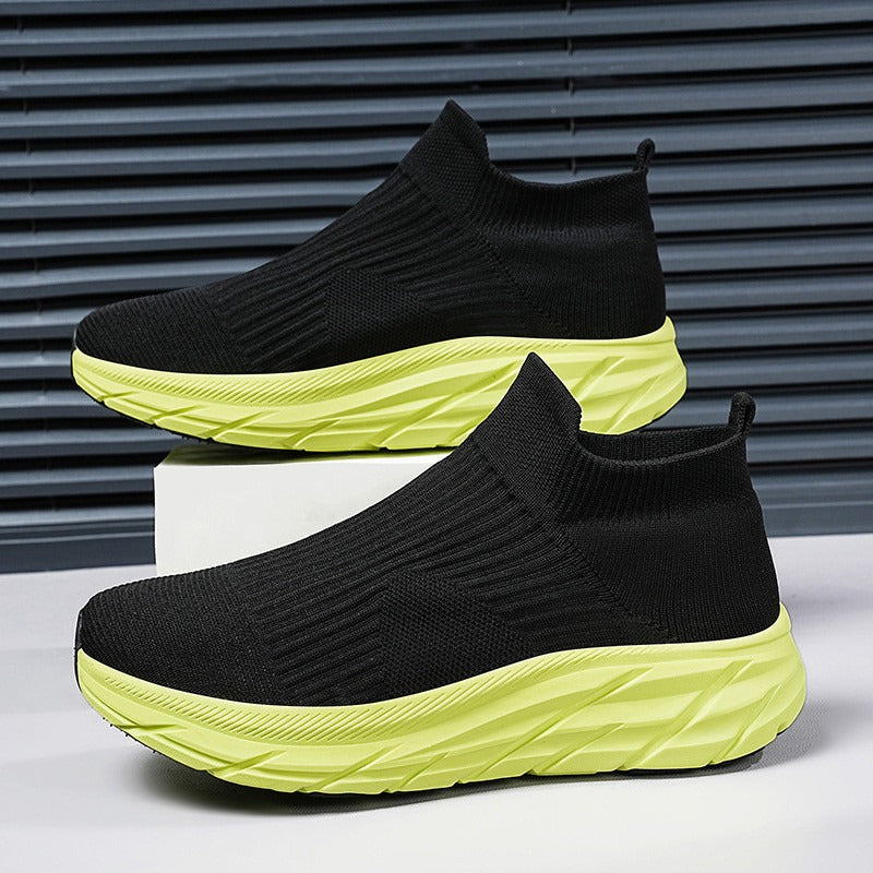 Strumpsneakers med stickad ovandel och tjock sula för komfort
