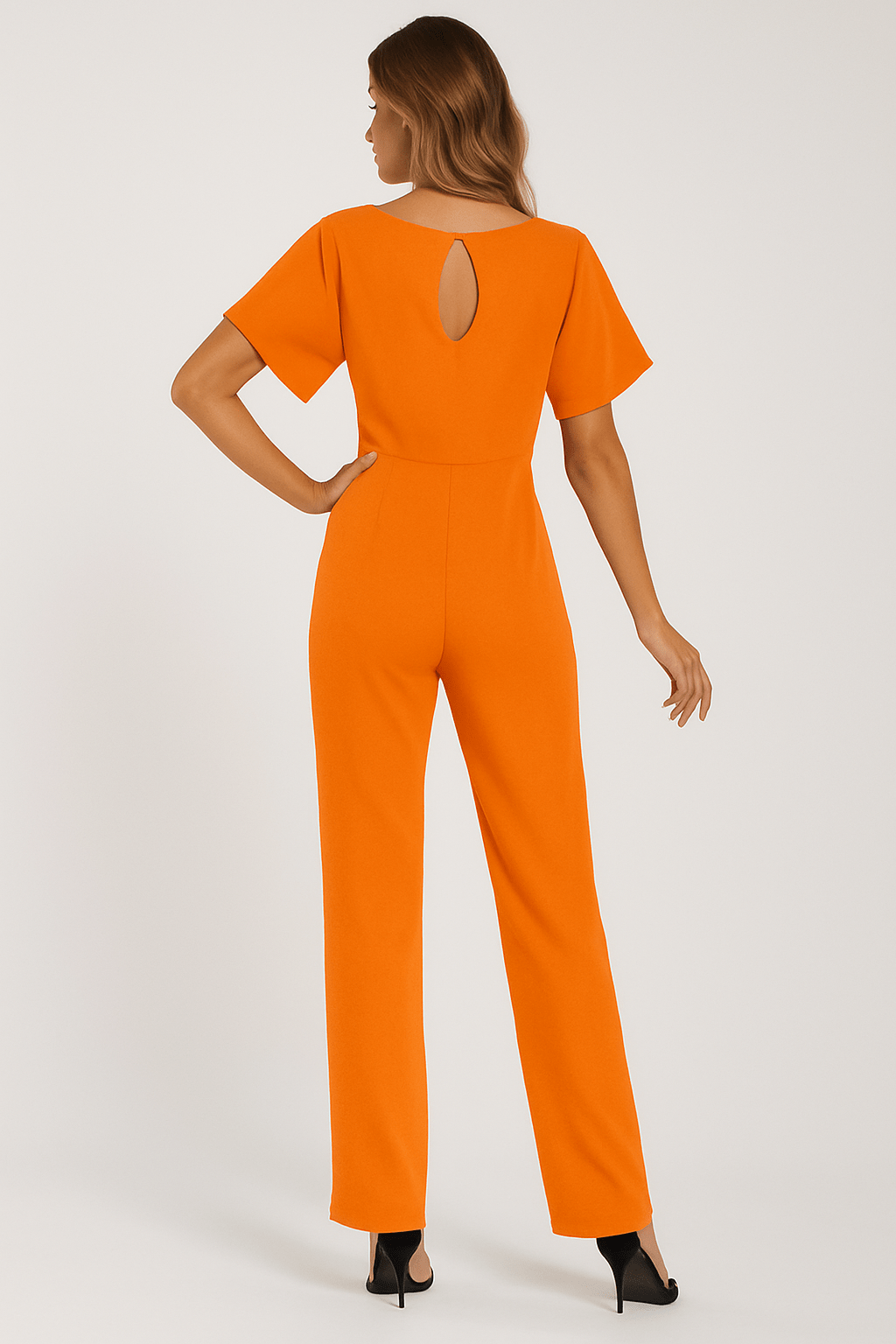 Dam Jumpsuit med Knytband i Midjan – Elegant och Mångsidig Fest- och Vardagsoutfit