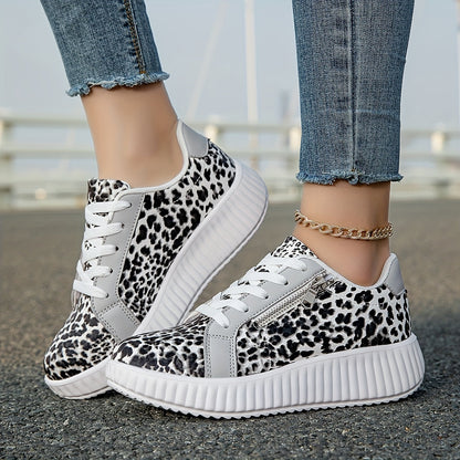 Damsneakers med leopardmönster och platåsula – Trendiga vardagsskor