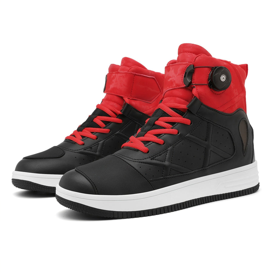 Höga sneakers med justerbar passform och tjock sula, svart