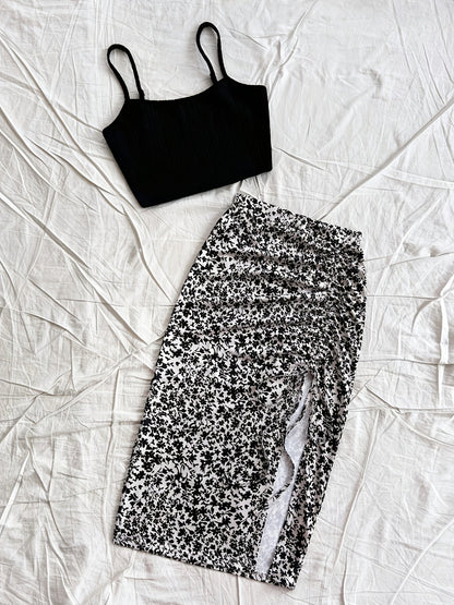 Dam Set – Trendigt Semesterkit med Crop Top och Blommig Kjol, Perfekt för Sommaren