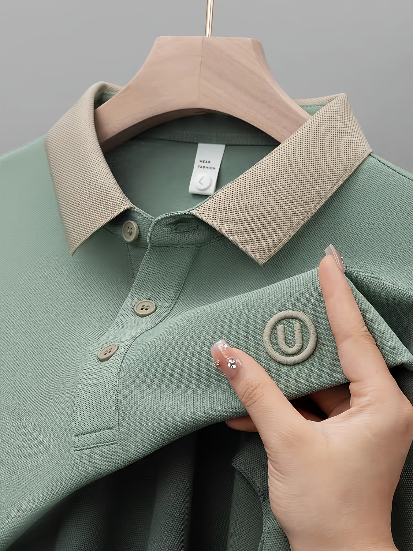 Herr Pikétröja Klassisk Casual med Kontrastkrage och Broderad Logotyp - Stilren för Vardag och Fritid
