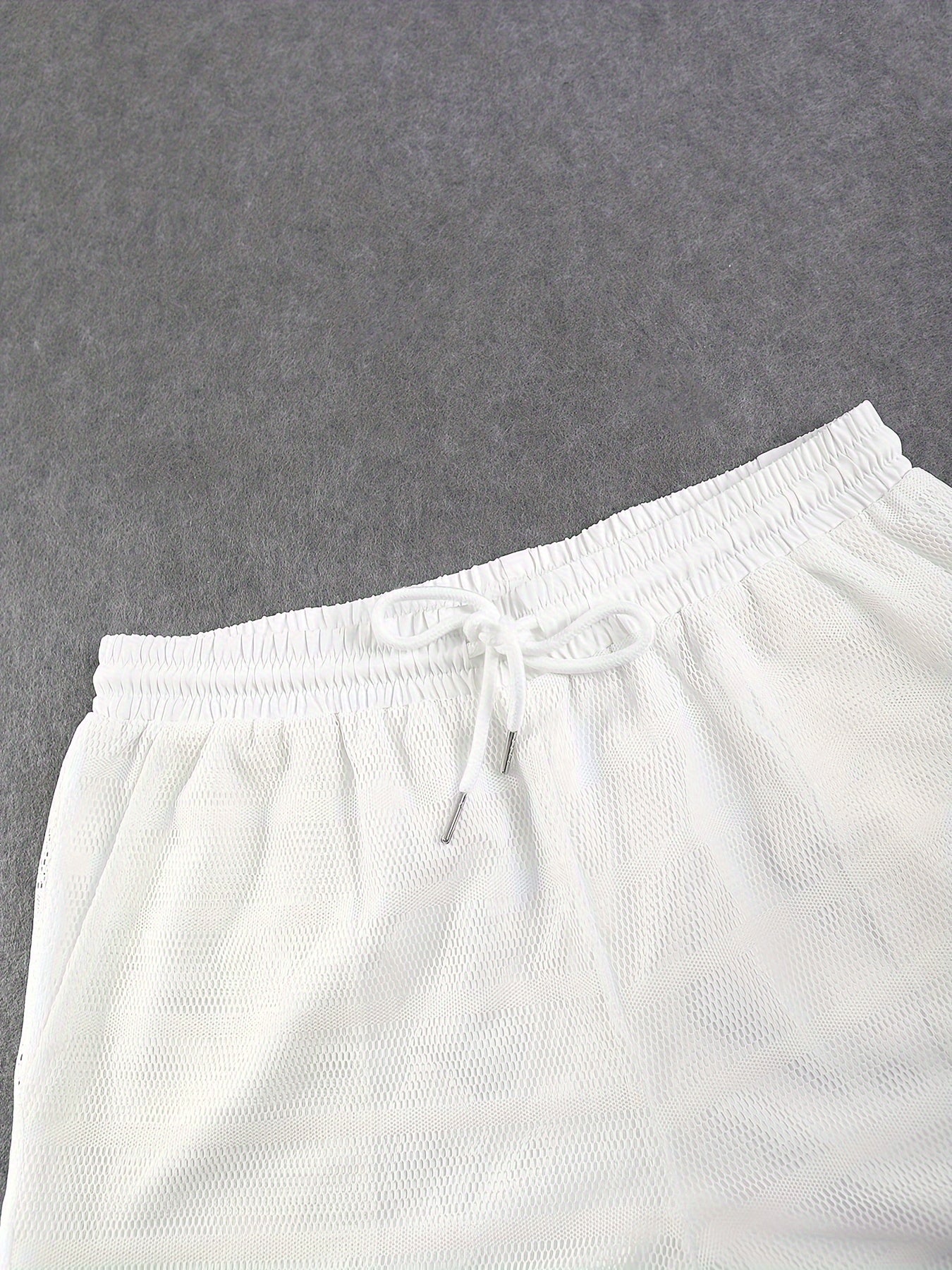 Herr Sportset Träningslinne och Shorts – Modern Mesh för Aktiv Livsstil