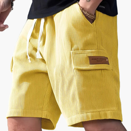 Herrshorts med avslappnad passform och fickdetalj – Perfekta för vardag och fritid