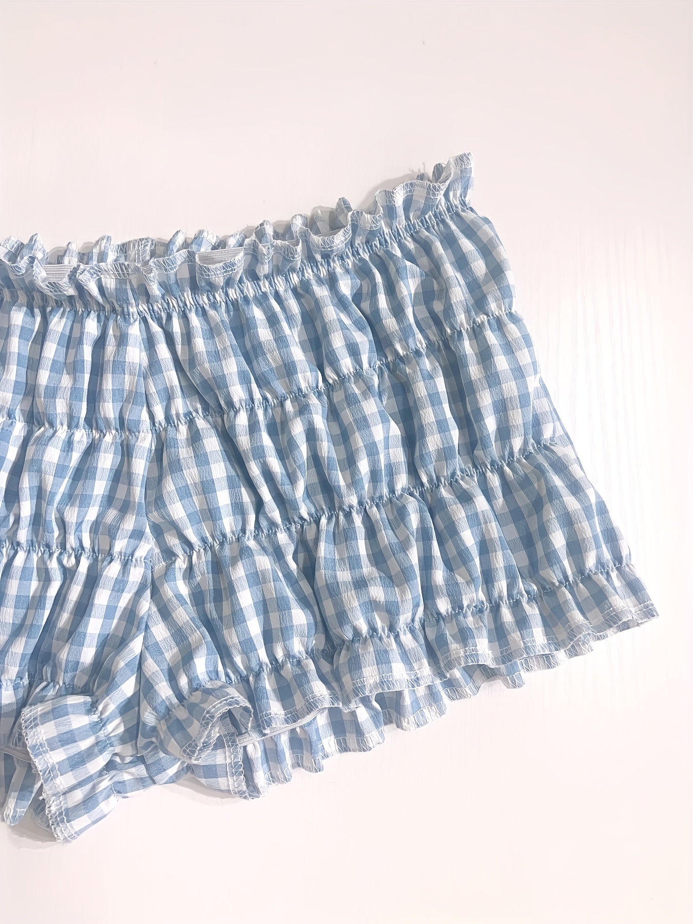 Dam Y2K Rutig Sovshorts med Volanger – Trendig Sommarstil för Hemma och Vila