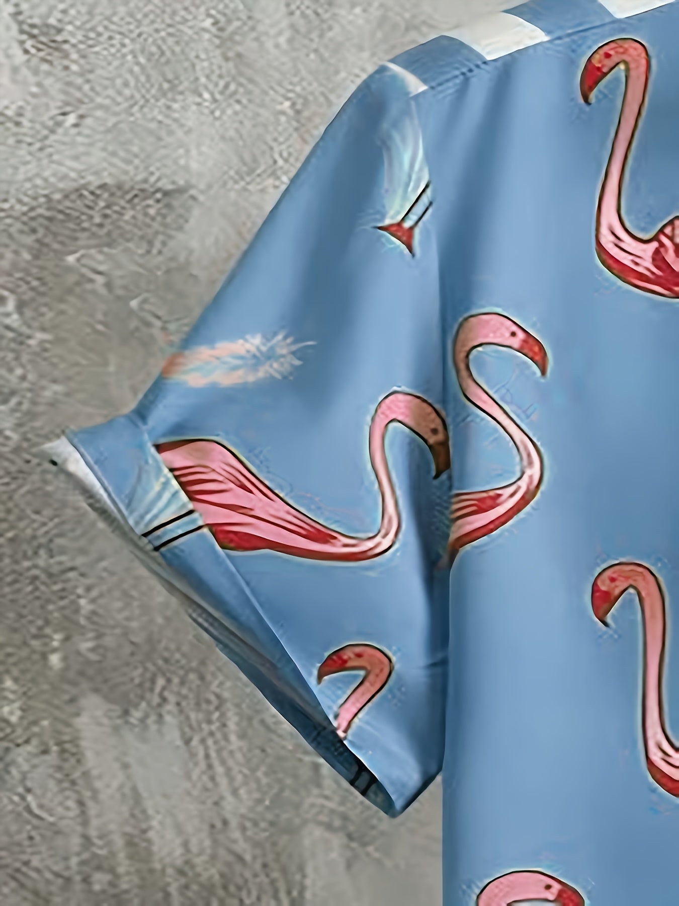 Herrset – Somrig kortärmad skjorta med flamingomönster och randigt, avslappnade shorts, perfekt för semester och fritid