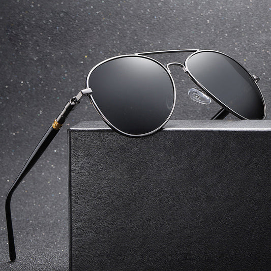 Polariserade Aviator Solglasögon för Herr – Elegant Stil & UV-skydd
