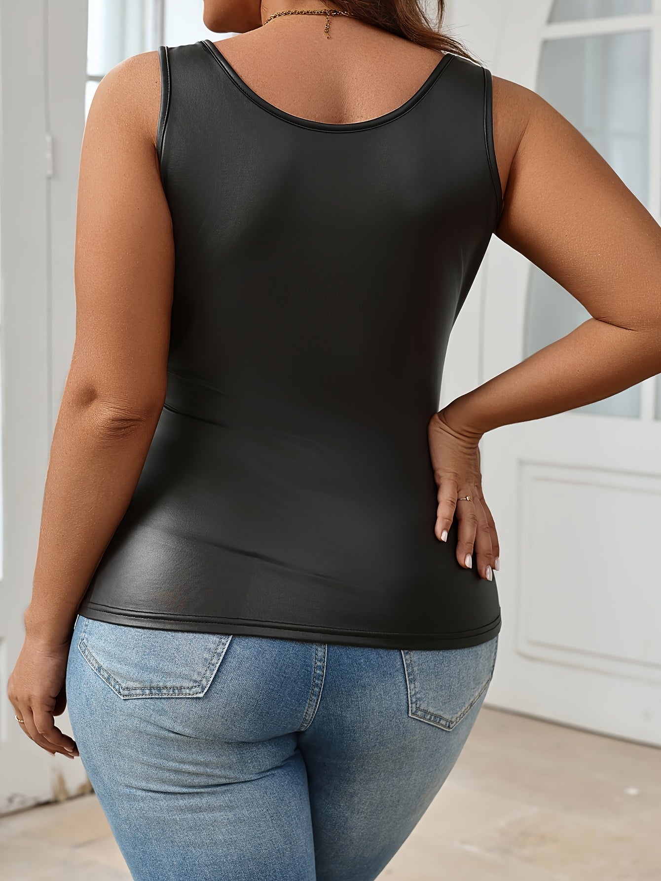 Damlinne Plus Size, Trendigt Figurnära Weekendtop – Casual Stil