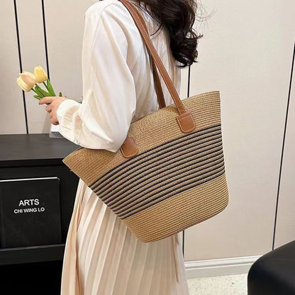 Judith – Allsidig Woven Bag i halmstil